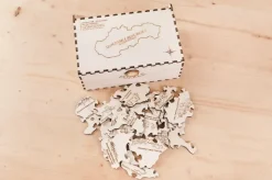 Puzzle Quebra-cabeça Zrúcaniny drevené em krabi膷ke